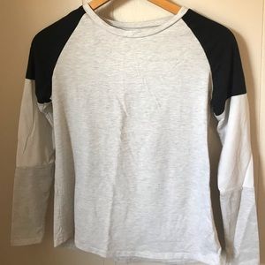 Long sleeve color block T-shirt